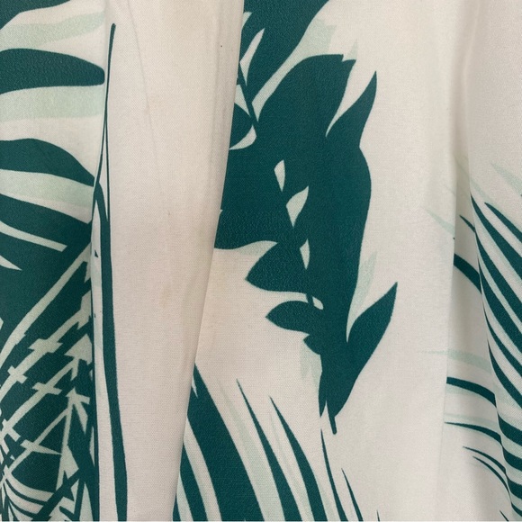 Haute Rogue - White & Green Tropical Leaf Violet Fit & Flare Dress - S - Picture 4 of 5